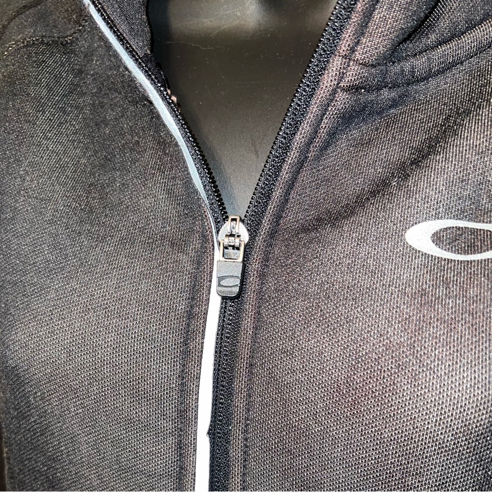 Oakley Black Long Sleeve Outdoor Active Silver Zip Up Hooded Jacket Size S - Picture 9 of 11